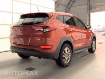 2016 Hyundai Tucson SE – miniatura 4