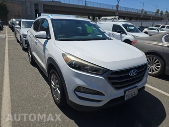 2016 Hyundai Tucson SE – miniatura 3