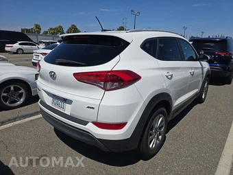 2016 Hyundai Tucson SE – miniatura 4