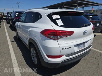 2016 Hyundai Tucson SE – miniatura 6