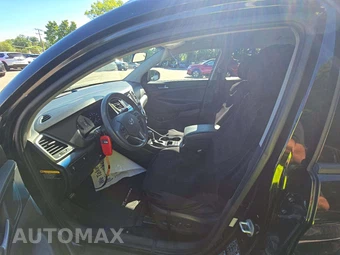 2016 Hyundai Tucson SE – miniatura 6