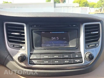 2016 Hyundai Tucson SE w/Beige Interior - miniatura 28