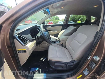 2016 Hyundai Tucson SE w/Beige Interior - miniatura 3