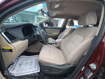 2016 Hyundai Tucson SE w/Beige Interior - miniatura 6