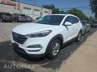 2016 Hyundai Tucson SE w/Beige Interior