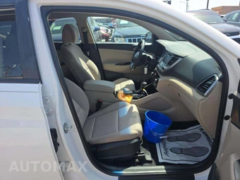 2016 Hyundai Tucson SE w/Beige Interior - miniatura 18