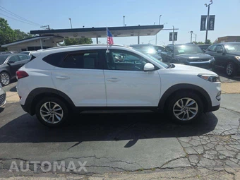 2016 Hyundai Tucson SE w/Beige Interior - miniatura 4