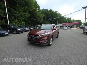 2016 Hyundai Tucson SE w/Beige Interior