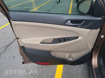 2016 Hyundai Tucson Sport w/Beige Interior - miniatura 9
