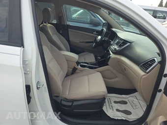 2016 Hyundai Tucson Sport w/Beige Interior - miniatura 8