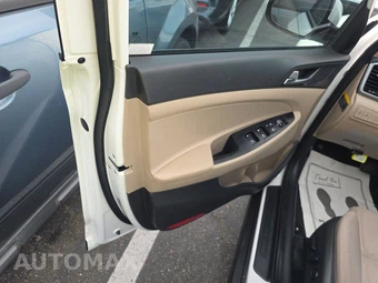 2016 Hyundai Tucson Sport w/Beige Interior - miniatura 9