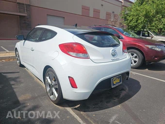 2016 Hyundai Veloster – miniatura 2