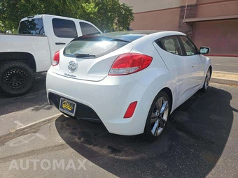 2016 Hyundai Veloster – miniatura 3