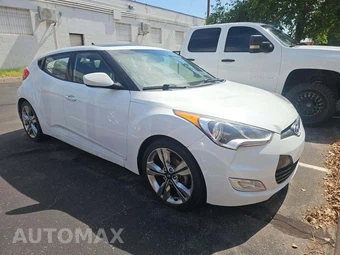 2016 Hyundai Veloster – miniatura 4