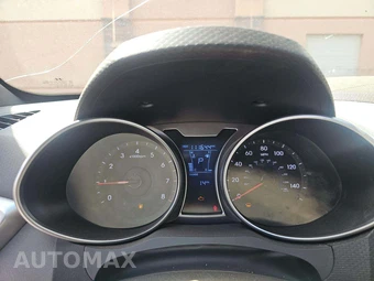 2016 Hyundai Veloster – miniatura 9
