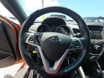 2016 Hyundai Veloster – miniatura 10