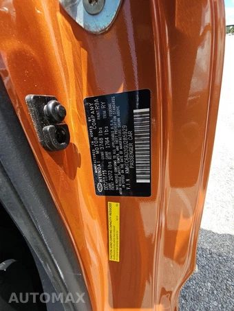 2016 Hyundai Veloster – miniatura 14