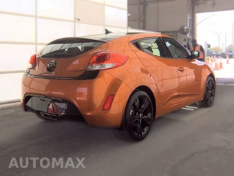 2016 Hyundai Veloster – miniatura 4
