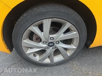 2016 Hyundai Veloster – miniatura 10