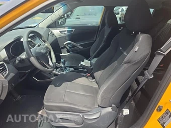 2016 Hyundai Veloster – miniatura 13