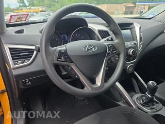 2016 Hyundai Veloster – miniatura 14