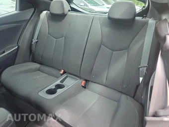 2016 Hyundai Veloster – miniatura 16