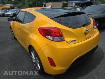 2016 Hyundai Veloster – miniatura 6