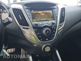 2016 Hyundai Veloster – miniatura 11