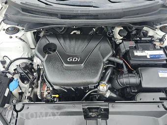 2016 Hyundai Veloster – miniatura 15