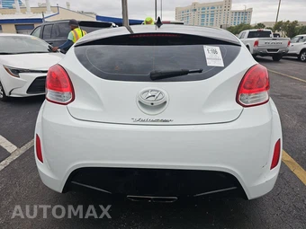 2016 Hyundai Veloster – miniatura 5