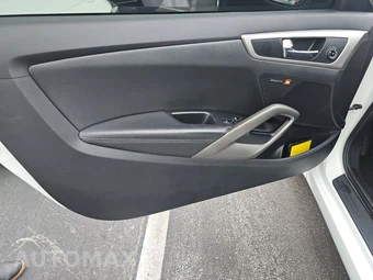 2016 Hyundai Veloster – miniatura 9