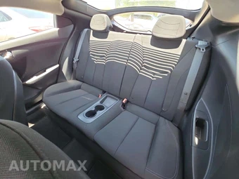 2016 Hyundai Veloster – miniatura 13