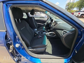 2016 Hyundai Veloster – miniatura 18
