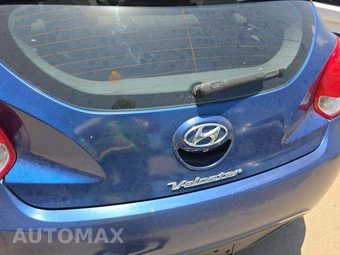 2016 Hyundai Veloster – miniatura 21