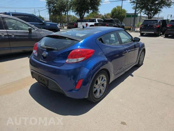 2016 Hyundai Veloster – miniatura 3