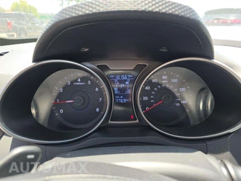 2016 Hyundai Veloster – miniatura 9