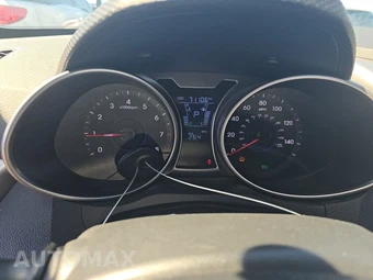 2016 Hyundai Veloster – miniatura 12