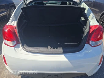 2016 Hyundai Veloster – miniatura 16
