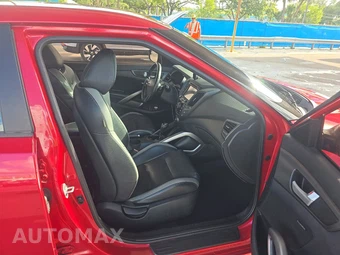 2016 Hyundai Veloster Turbo – miniatura 8