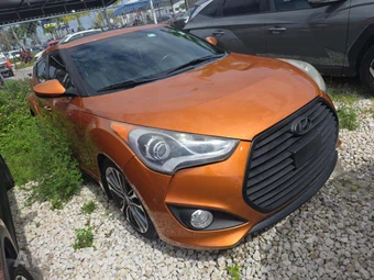 2016 Hyundai Veloster Turbo w/Orange Accent - miniatura 4