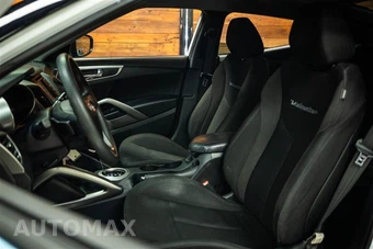 2016 Hyundai Veloster w/Yellow Accent - miniatura 9