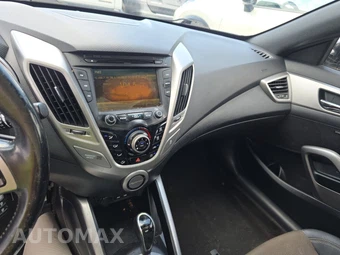 2016 Hyundai Veloster w/Yellow Accent – miniatura 11