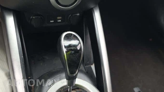 2016 Hyundai Veloster w/Yellow Accent – miniatura 26