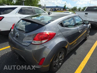 2016 Hyundai Veloster w/Yellow Accent – miniatura 4