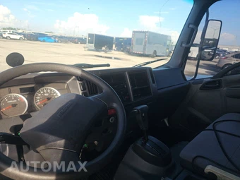 2016 Isuzu NPR - miniatura 11