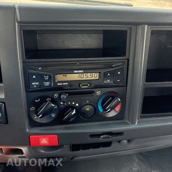 2016 Isuzu NPR - miniatura 18