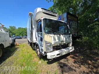 2016 Isuzu NQR Base Low Tilt – miniatura 3