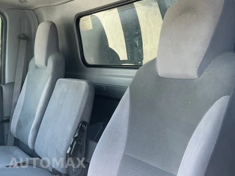 2016 Isuzu Oasis – miniatura 19