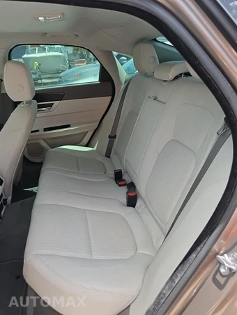 2016 Jaguar XF Prestige – miniatura 16