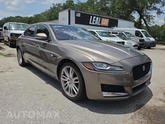 2016 Jaguar XF Prestige – miniatura 3